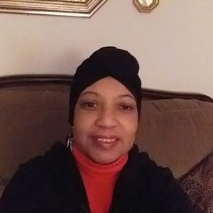 Meet your Posher, Loretta